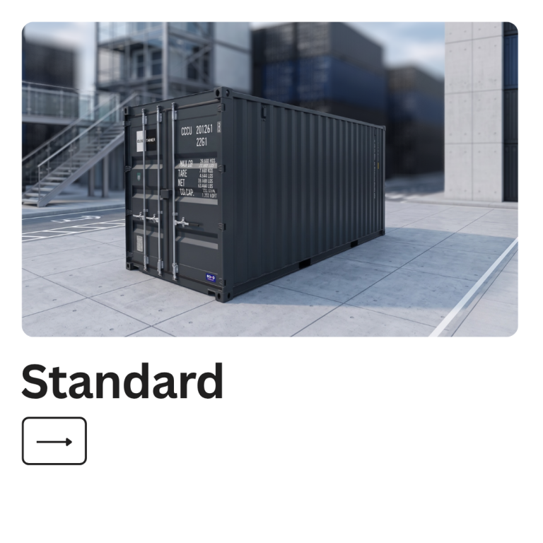 Kontenery morskie standardowe i High Cube – kontenery magazynowe Czarny kontener ustawiony na utwardzonym placu, otoczony nowoczesnymi budynkami.